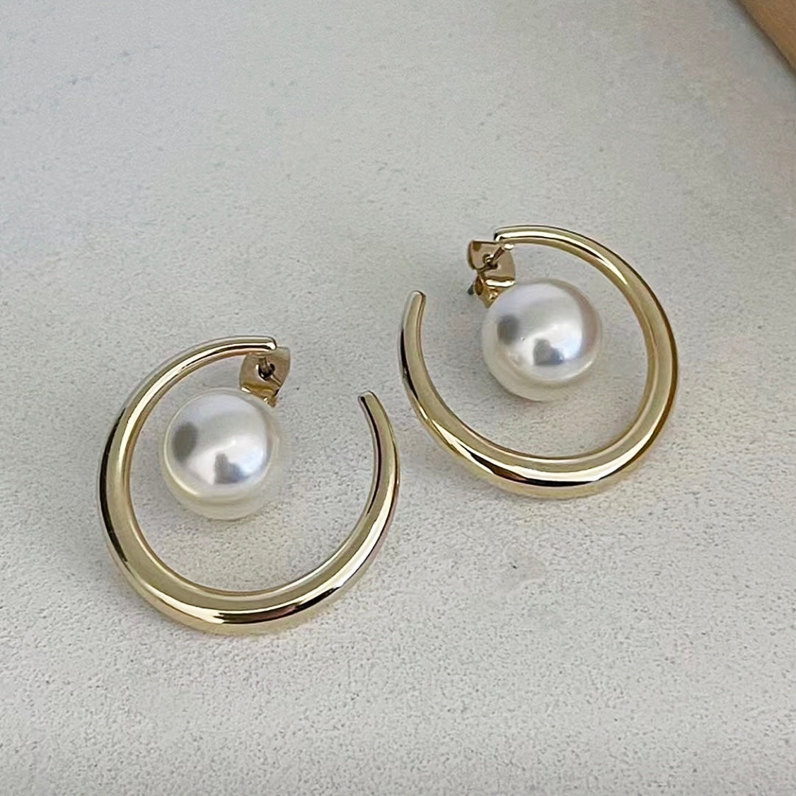 Maddison Pearl Earrings