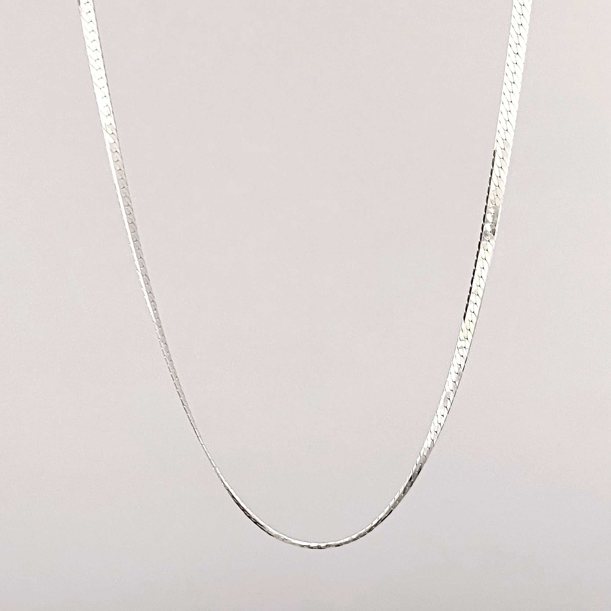 Herringbone Chain Necklace - Short