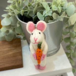 Rabbit With Carrot Key Holder