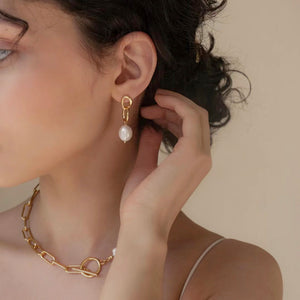 Angelina Pearl Earrings