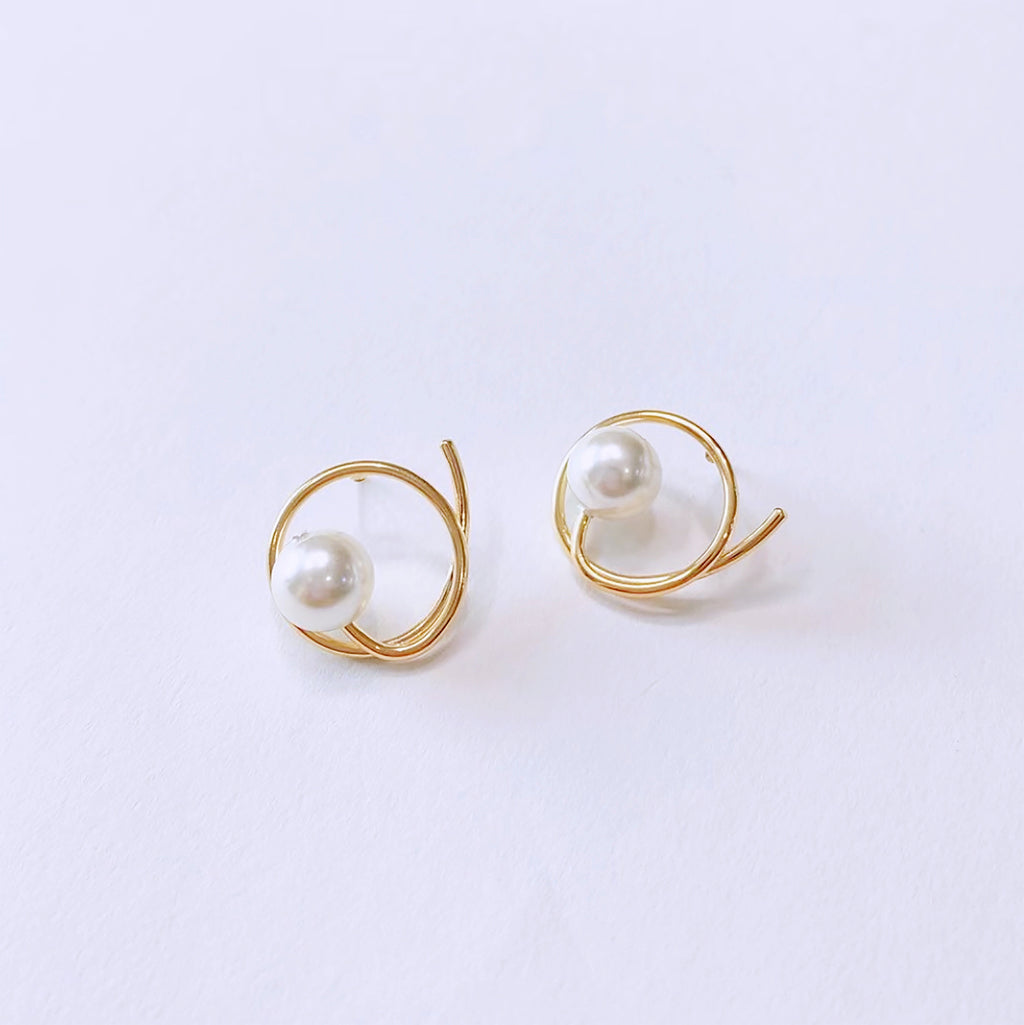 Orbit Pearl Earrings