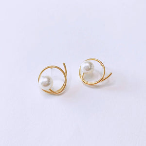 Orbit Pearl Earrings