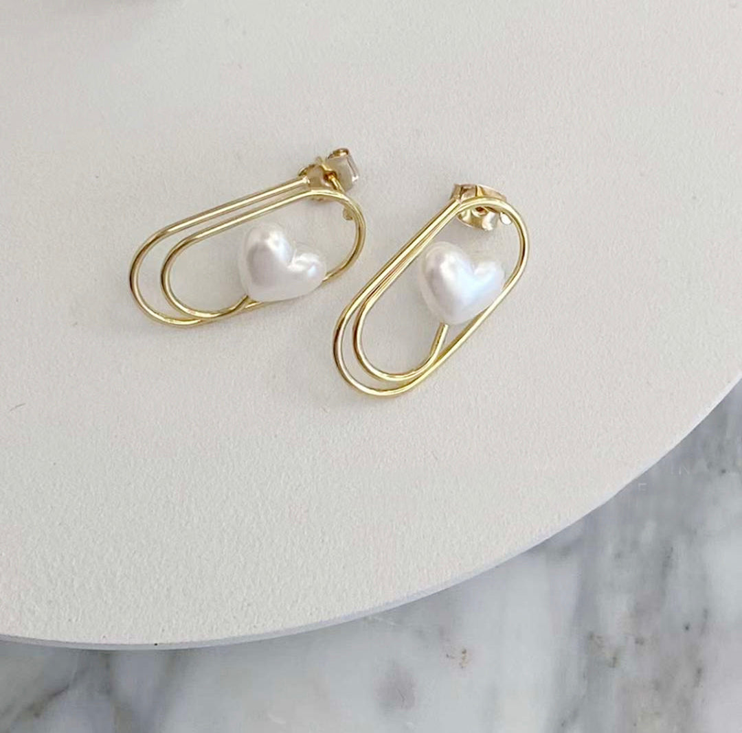 Paper Clip Earrings with Heart Shape Pearl