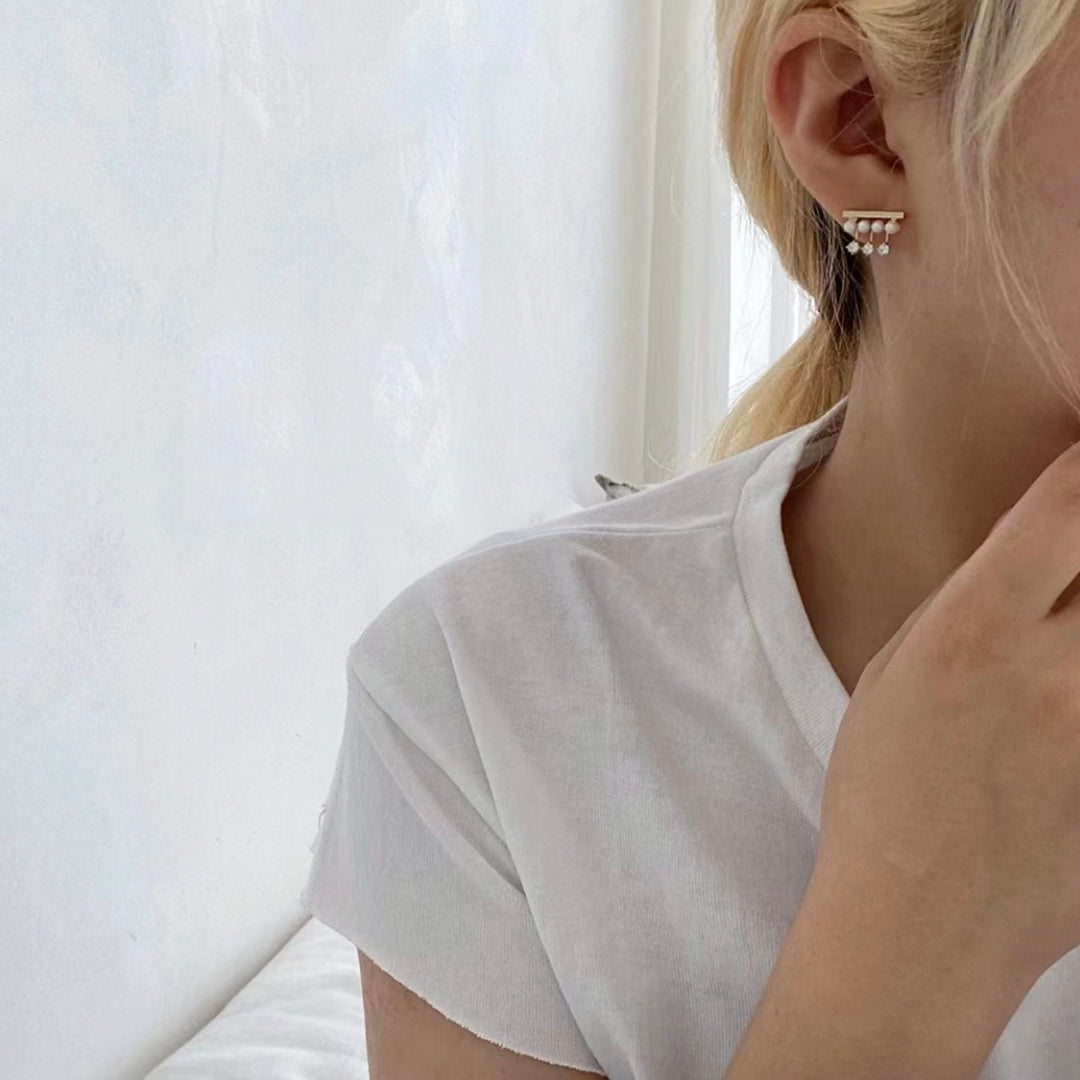 Briella Pearl Earrings